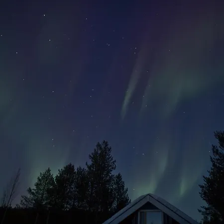 Loma-asunnot Orava's Nest Mit Nordlicht-schlafzimmer Ivalo